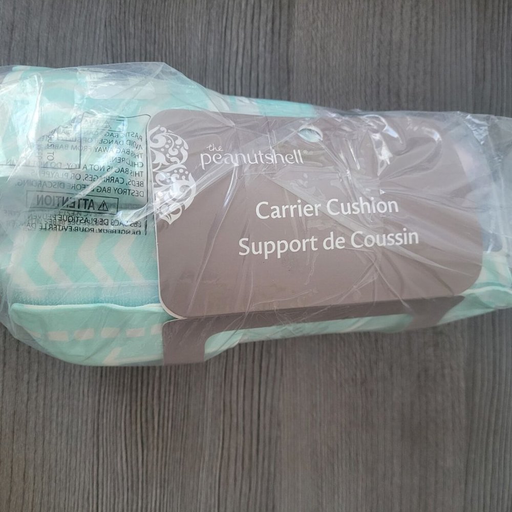 The Peanut Shell Carrier Cushion and Car Seat Strap Cover Set in Mint Tribal